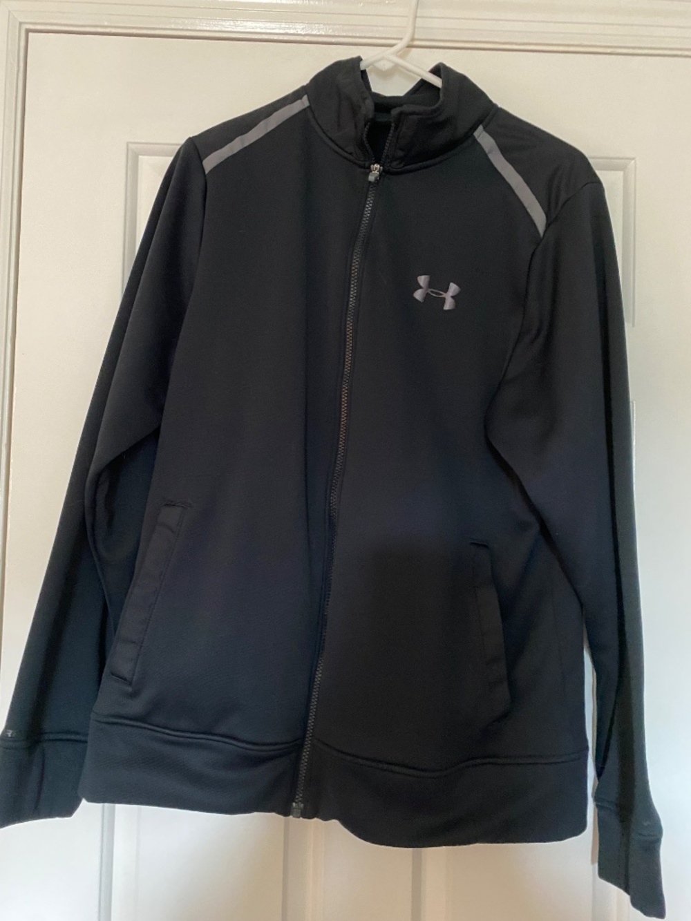 Under Armour sweatshirt